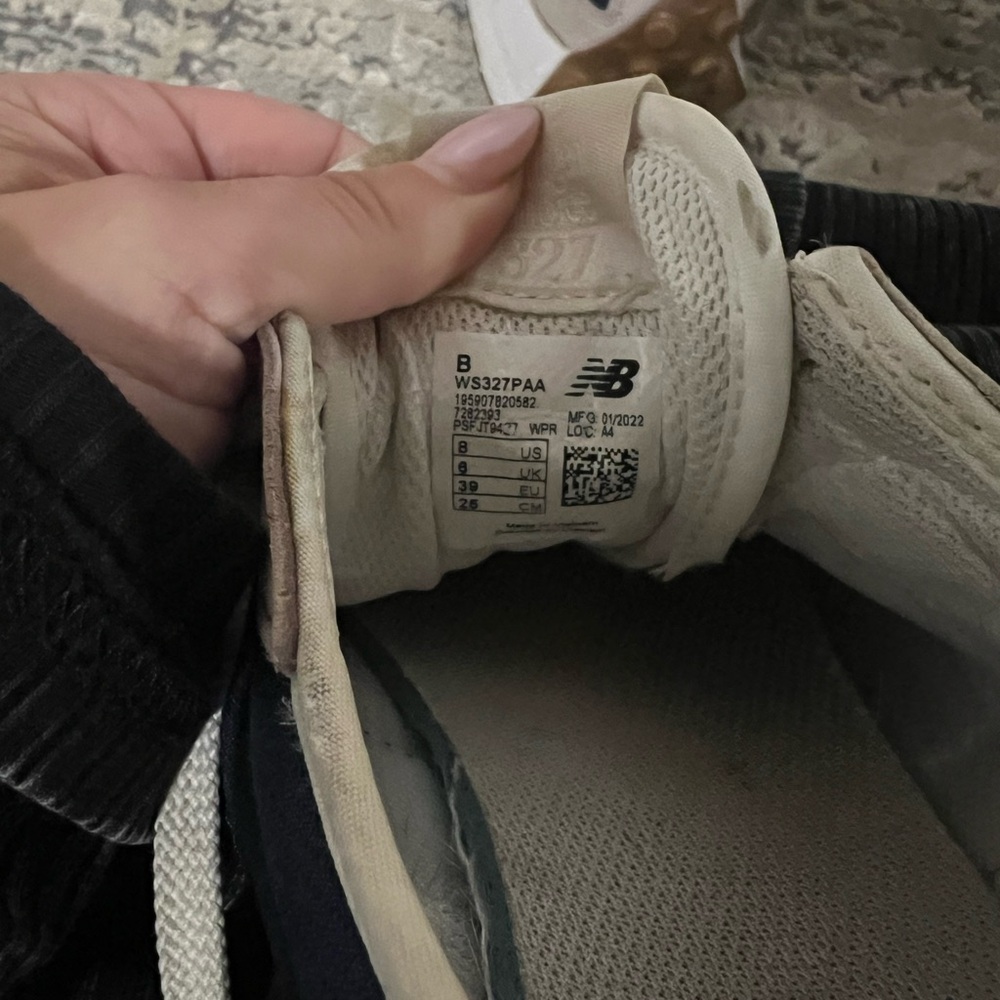 New Balance Natural Indigo Raw Amethyst 327 Sneakers Size 8 US $125 - Picture 8 of 9